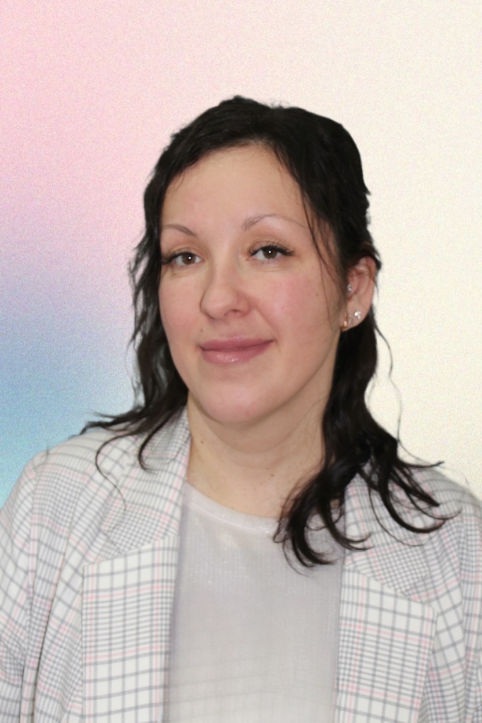 Педагогический работник Шарипова Елена Борисовна.